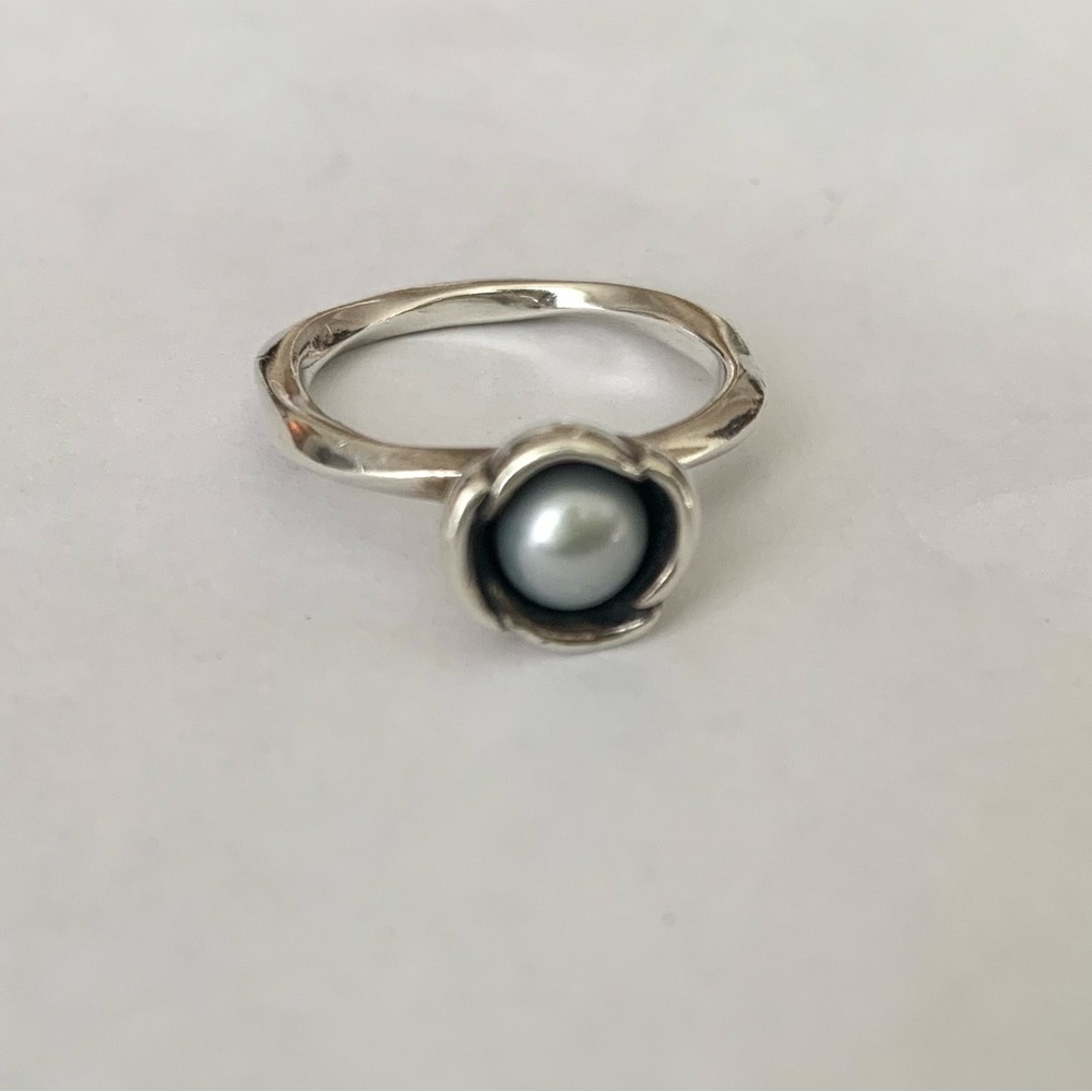 Pandora “My wish” grey pearl ring, size 8